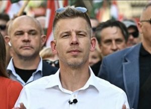 Петер Мадяр постави ултиматум до 31 май за оставка на президента Тамаш Шуйок