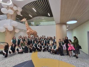 600 млади бургазлии влязоха в новата Детска болница и откриха колко е различна