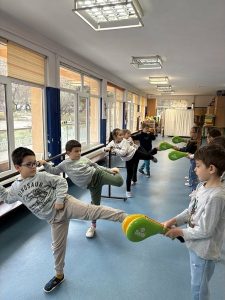 Втора година „Спортен час“ осигурява безплатни тренировки за деца и ученици