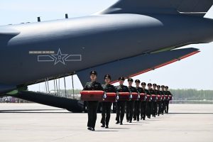 Китай тържествено посрещна останките на мъчениците от Китайската народна доброволческа армия