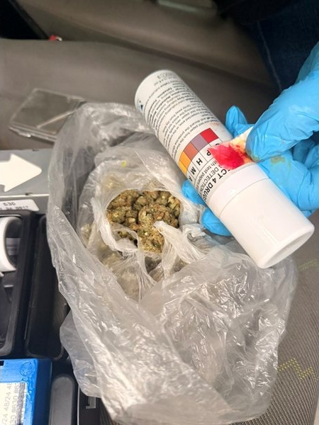 Хванаха познайница на МВР с канабис в такси в Добрич