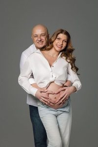 Красен Кралев стана баща на момиченце на 59 г., бебето се казва Мария