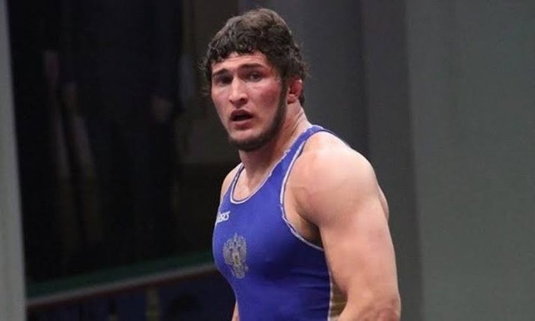 Ахмед Батаев осигури медал за България на Европейското по борба в Тирана Ахмед Батаев осигури медал за България на Европейското по борба в Тирана