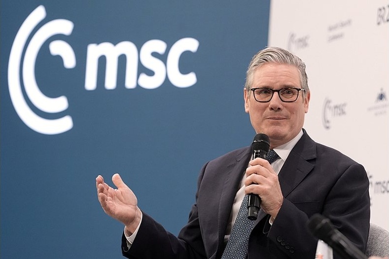 Стармър е потресен от стрелбата по време на медийна гала вечеря във Вашингтон