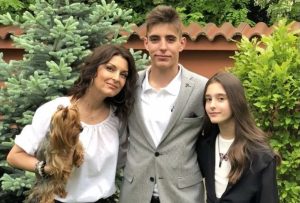 Майка на две деца се нуждае от спешна помощ в борбата с агресивен рак