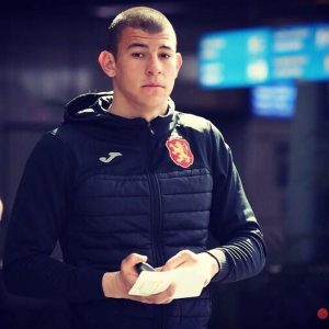 Български вратар отново в групата на молдовския си отбор след тежка травма