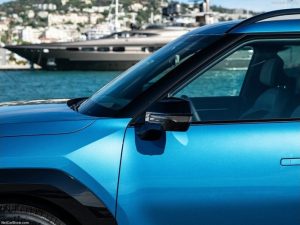 Китай и ЕС постигнаха напредък в спора за митата върху електромобилите