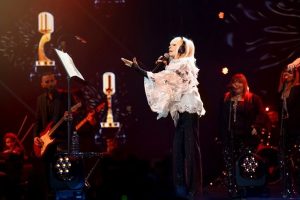 Лили Иванова и Васил Найденов пеят пред „Св. Александър Невски“ за 25-годишнината на БГ Радио