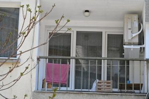 Съседи в блоковете с депутати: Преди се хвалеха какви са, вече не си признават