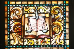 34 души са с обвинения за изборни престъпления при хиляди сигнали