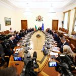 Андрей Гюров: Служебният кабинет устоява на атаки заради разследванията за корупция