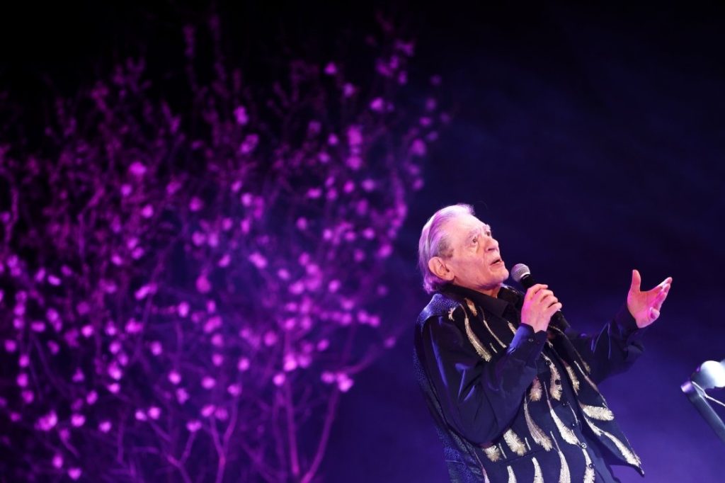 България се сбогува с големия творец Михаил Белчев