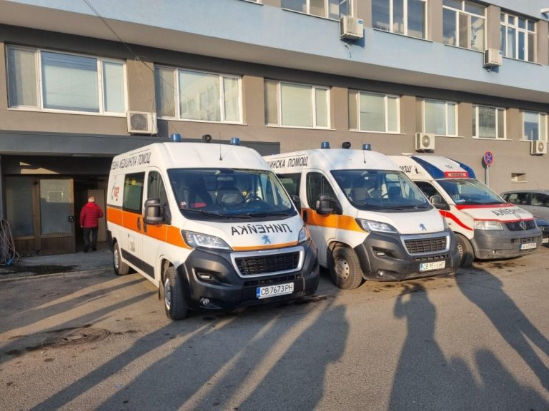 Масови глоби за линейки: Шофьори на спешна помощ са принудени да доказват невинността си