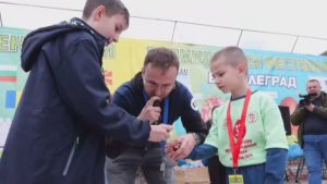 Деца от няколко държави мериха сили за най-здраво яйце в Босилеград