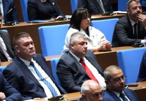 ДПС предложи отпадане на ограниченията за изборни секции в чужбина