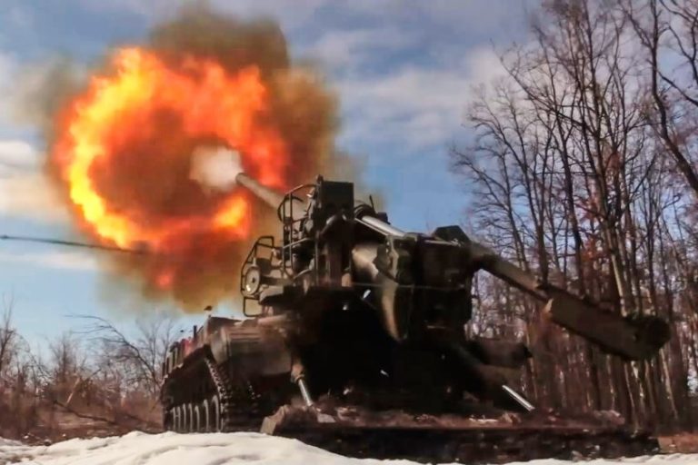„Файненшъл таймс“: Доналд Тръмп заплашва да спре оръжейните доставки за Украйна „Файненшъл таймс“: Доналд Тръмп заплашва да спре оръжейните доставки за Украйна