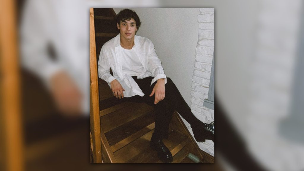 Изгряваща звезда на турското кино Берк Йозгюр с поглед към изборите в България