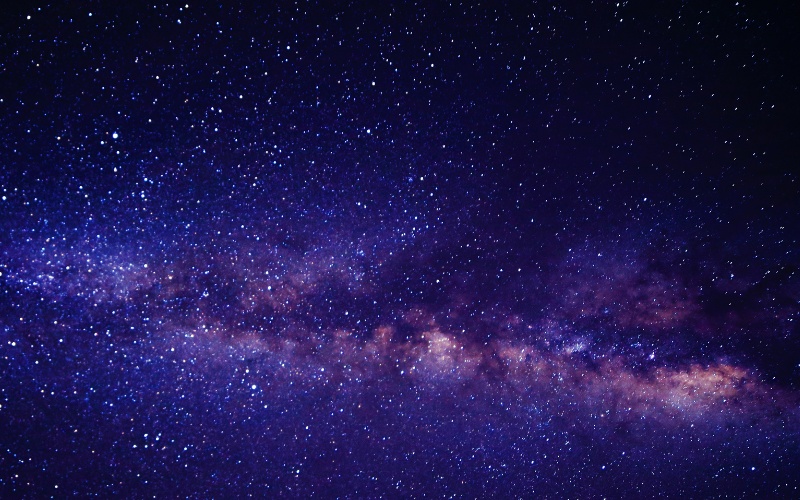 Колко странна е тъмната материя: Нова хипотеза за черни дупки от предишна вселена