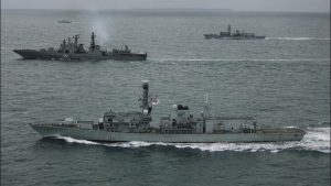 Лондон за руска операция: Три подводници са действали над кабели край острова