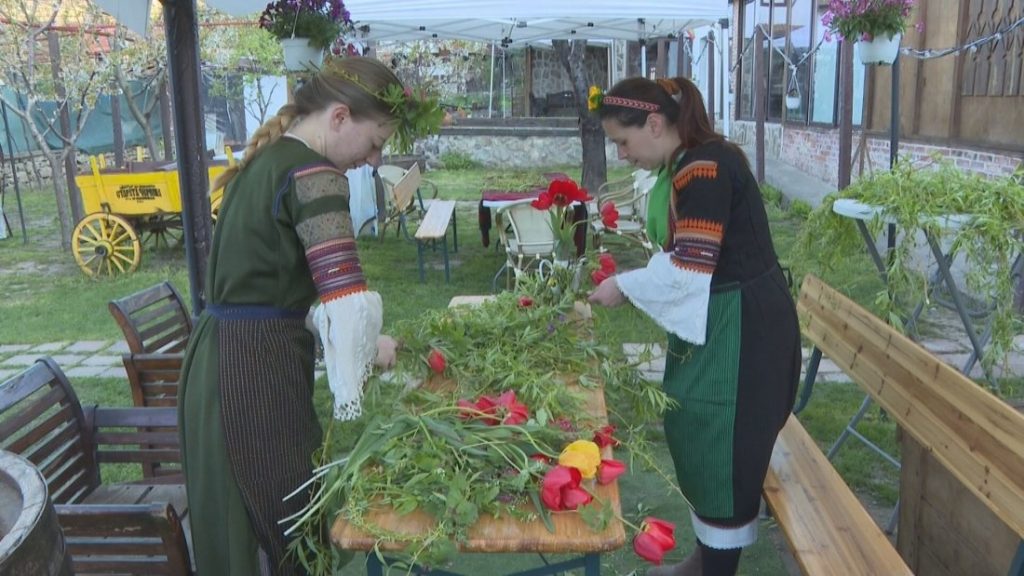 Обичаите на Цветница: Как село Раждавица пази вековните традиции