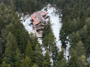 Разследващите откриха нова гилза при повторен оглед на хижа Петрохан