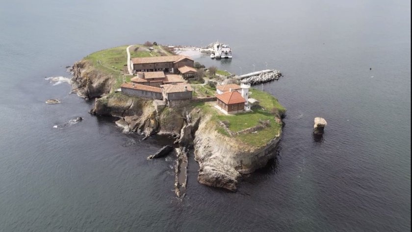 Пролетният туристически сезон на остров Света Анастасия започна