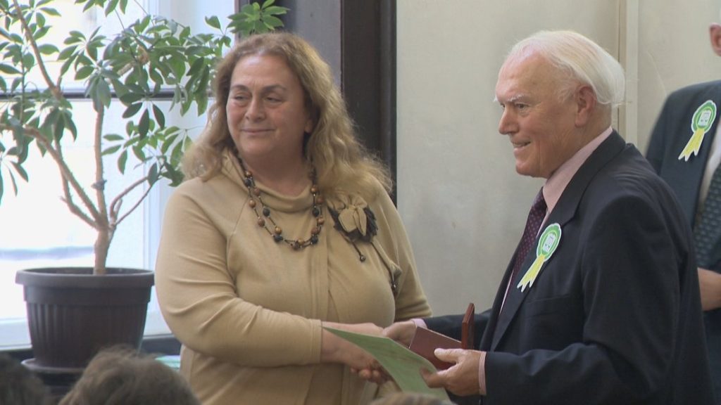 Отличие за „Следите остават“: Богдана Лазарова с награда от Съюза на юристите в България