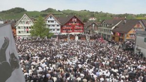 Директна демокрация в Апенцел: Как 17 000 души избират правителство на открито