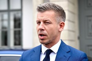 Промяната в Унгария: Петер Мадяр мести кабинета на премиера извън двореца на Орбан