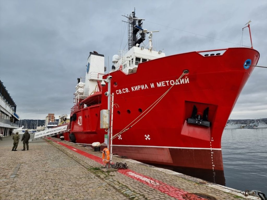 Ремонтират железопътната инфраструктура на пристанище Варна за над 6 милиона евро