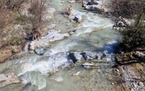 Скъсана дига на "Горубсо Мадан" доведе до замърсяване на река Маданска