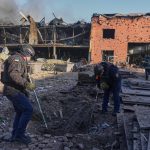 Русия обяви пълен контрол над Луганска област, Киев отрича напредък на фронта