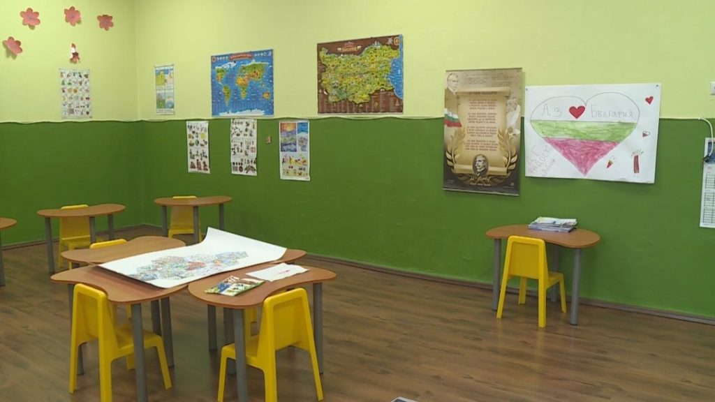 С детска градина и училище община Ковачевци се бори за младите семейства