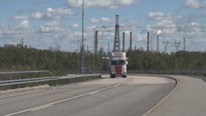 Украински атаки в Русия: Поразен е петролопровод и рафинерия