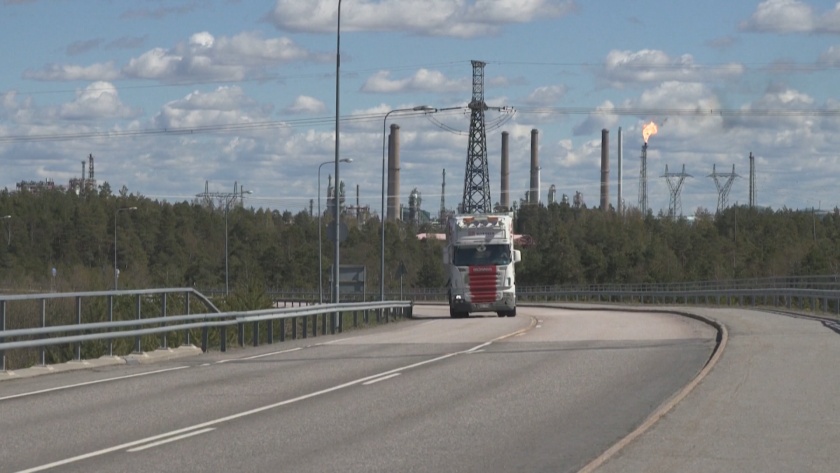 Украински атаки в Русия: Поразен е петролопровод и рафинерия