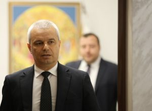 „Възраждане“ внася в НС предложение за вето върху 20-ия пакет санкции срещу Русия