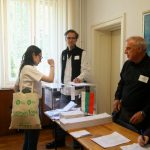 Висока избирателна активност в чужбина: Рекорден интерес и дълги опашки в големите градове