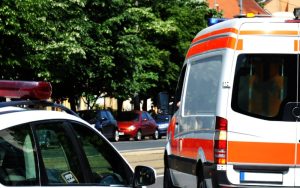 Ямболски полицаи спасиха дете от падане от осмия етаж