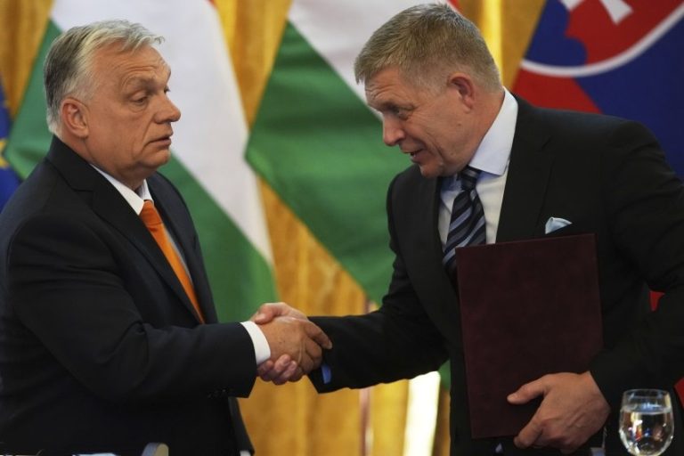 Словакия и Унгария настояват за незабавно премахване на санкциите срещу руските енергоизточници