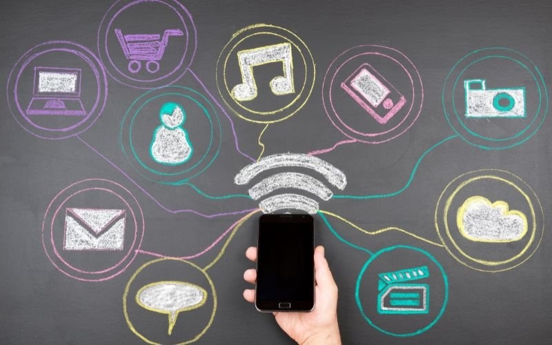 Защита на децата в социалните мрежи: ЕС въвежда приложение за проверка на възрастта онлайн