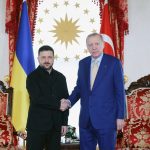 Зеленски и Ердоган договориха „нови стъпки“ за сигурност на фона на засилени удари в Украйна