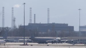 Иран изпрати нота до България заради американски самолети на летище „Васил Левски“