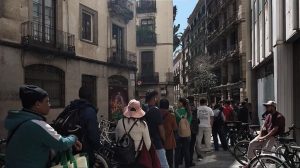 В Испания започна ускорена легализация на стотици хиляди мигранти