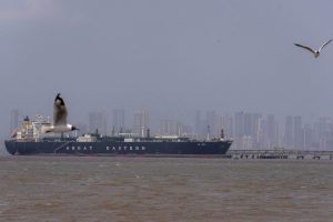 Ормузкият проток остава затворен, Иран не преговаря