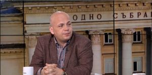 Александър Симов: БСП плати солената цена на проблеми, трупани с години