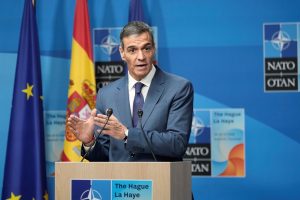 Пентагонът обмисля временно отстраняване на Испания от НАТО, но Алиансът отрича подобна възможност