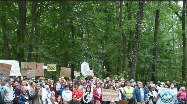 Екологична криза: Властите в Унгария забраниха обработката на отпадъци в планината Вертеш Екологична криза: Властите в Унгария забраниха обработката на отпадъци в планината Вертеш