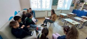 Милена Тодорова вдъхнови децата в Троян с приказки и олимпийски истории