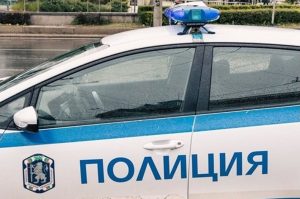 Арестуваха 20-годишен в Сливен, нахлул в чужд апартамент и насочил оръжие срещу полицаи