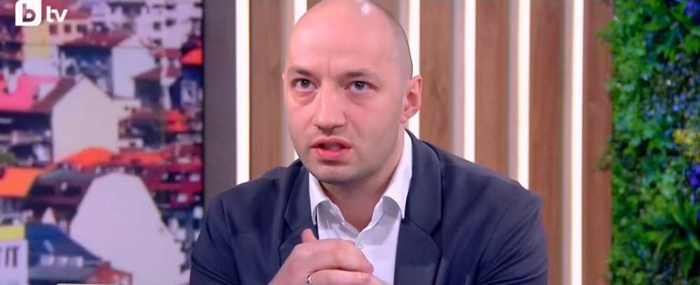 ПП и ДБ влизат в пряка конкуренция след разделянето на парламентарните групи